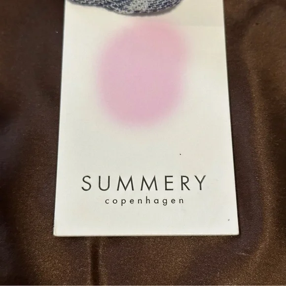 Cecile Summery Copenhagen Mio Hair Scrunchie in Doeskin Peacot - Picture 4 of 6